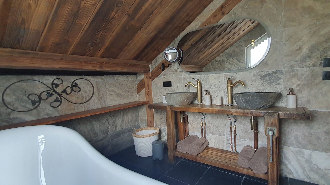 Photo of Bathroom in Aigueblanche