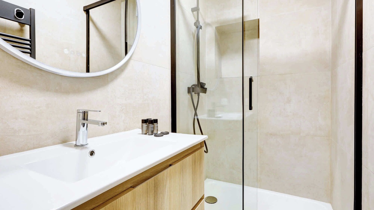 Photo of Bathroom in Arsenal