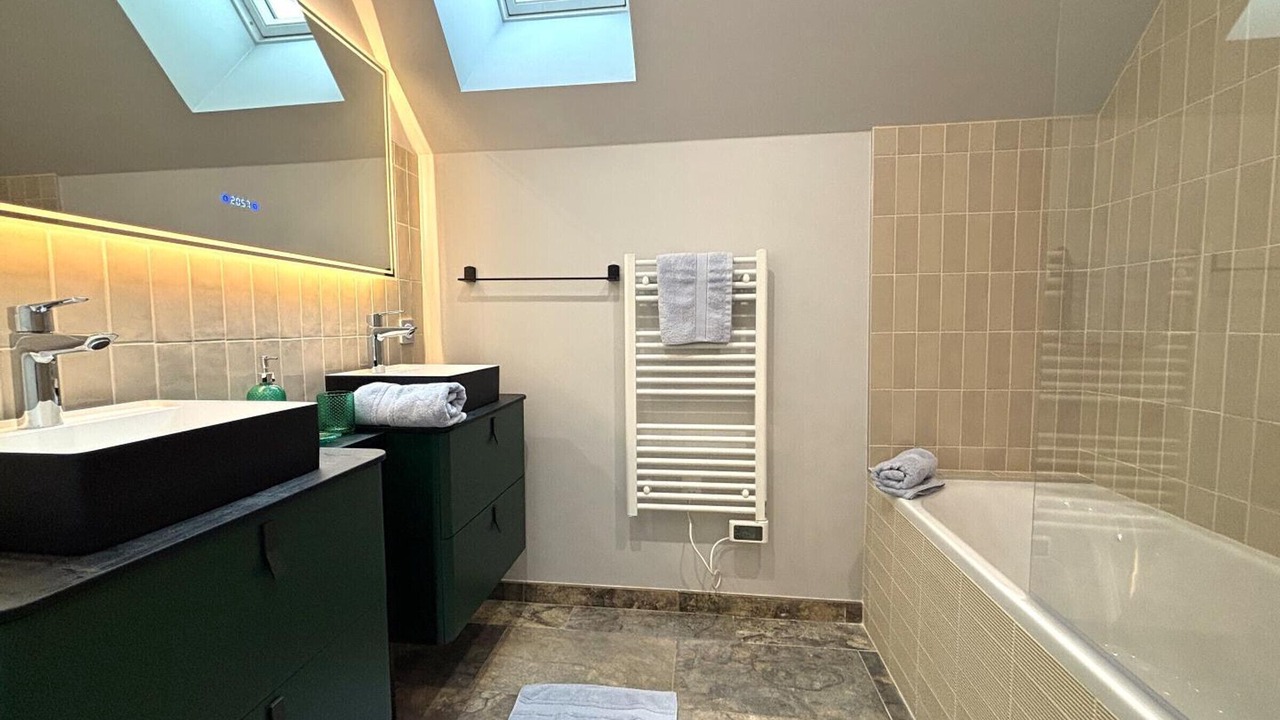 Photo of Bathroom in Autry-Issards