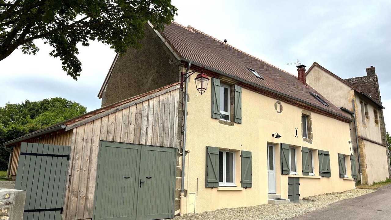 Photo of Outdoor in Autry-Issards