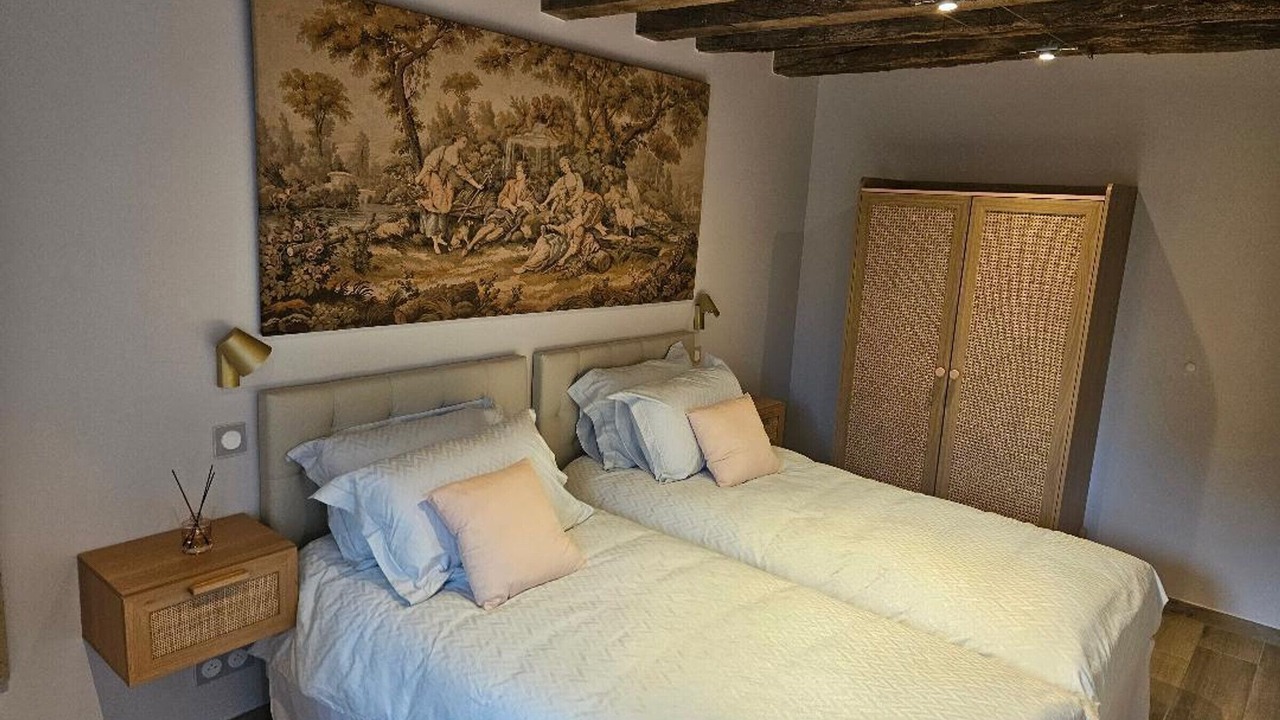 Photo of Bedroom in Autry-Issards