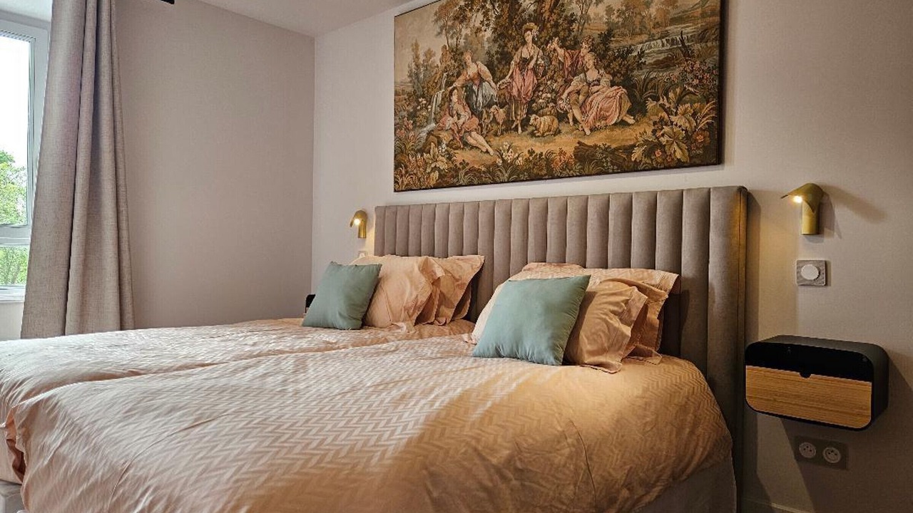 Photo of Bedroom in Autry-Issards