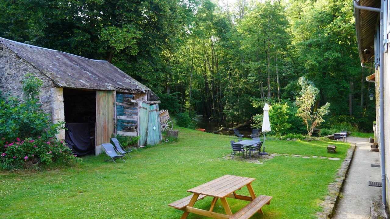 Photo of Outdoor in Saint-Andre-en-Morvan