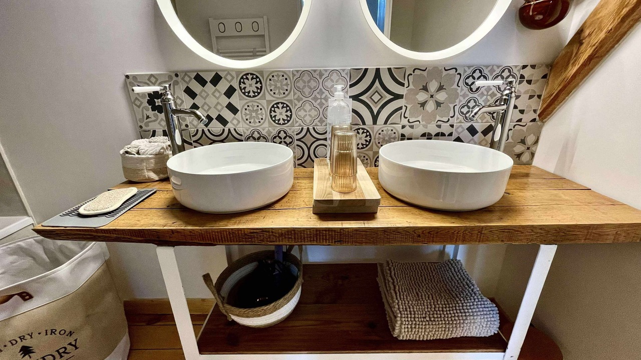Photo of Bathroom in Ruynes-en-Margeride