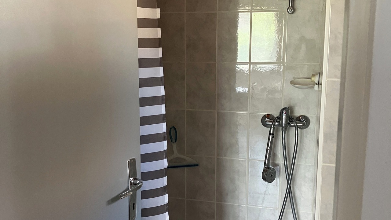 Photo of Bathroom in Abbenans