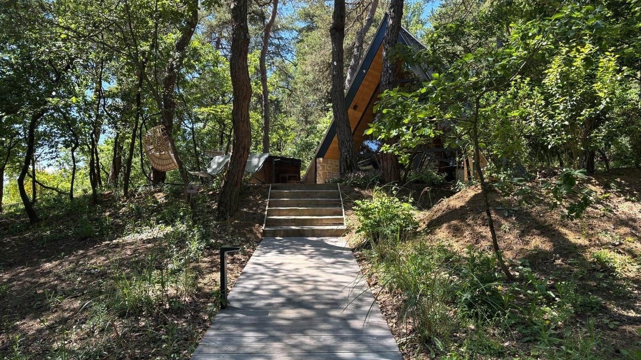 Photo of Outdoor in Bathernay