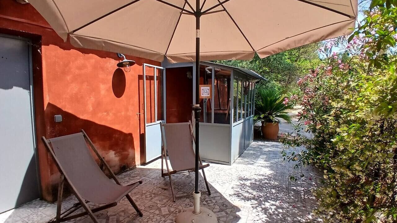 Photo of Patio Balcony in Entrechaux
