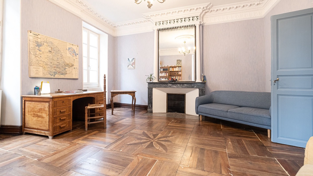 Photo of Bedroom in Castelnau-de-Montmiral