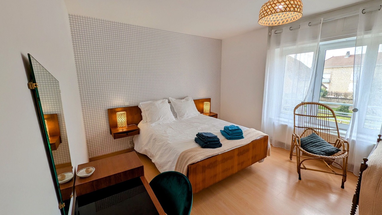 Photo of Bedroom in Semmadon