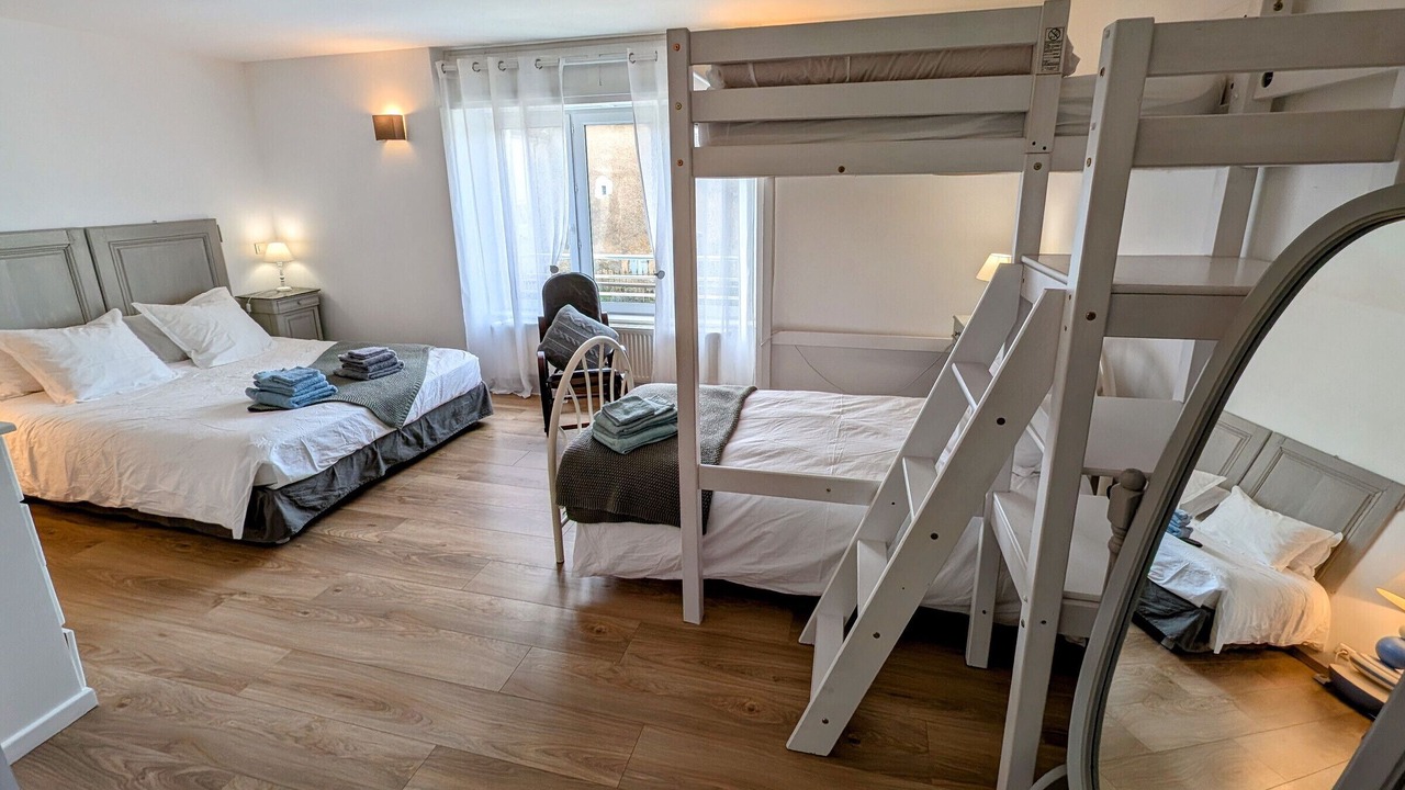 Photo of Bedroom in Semmadon