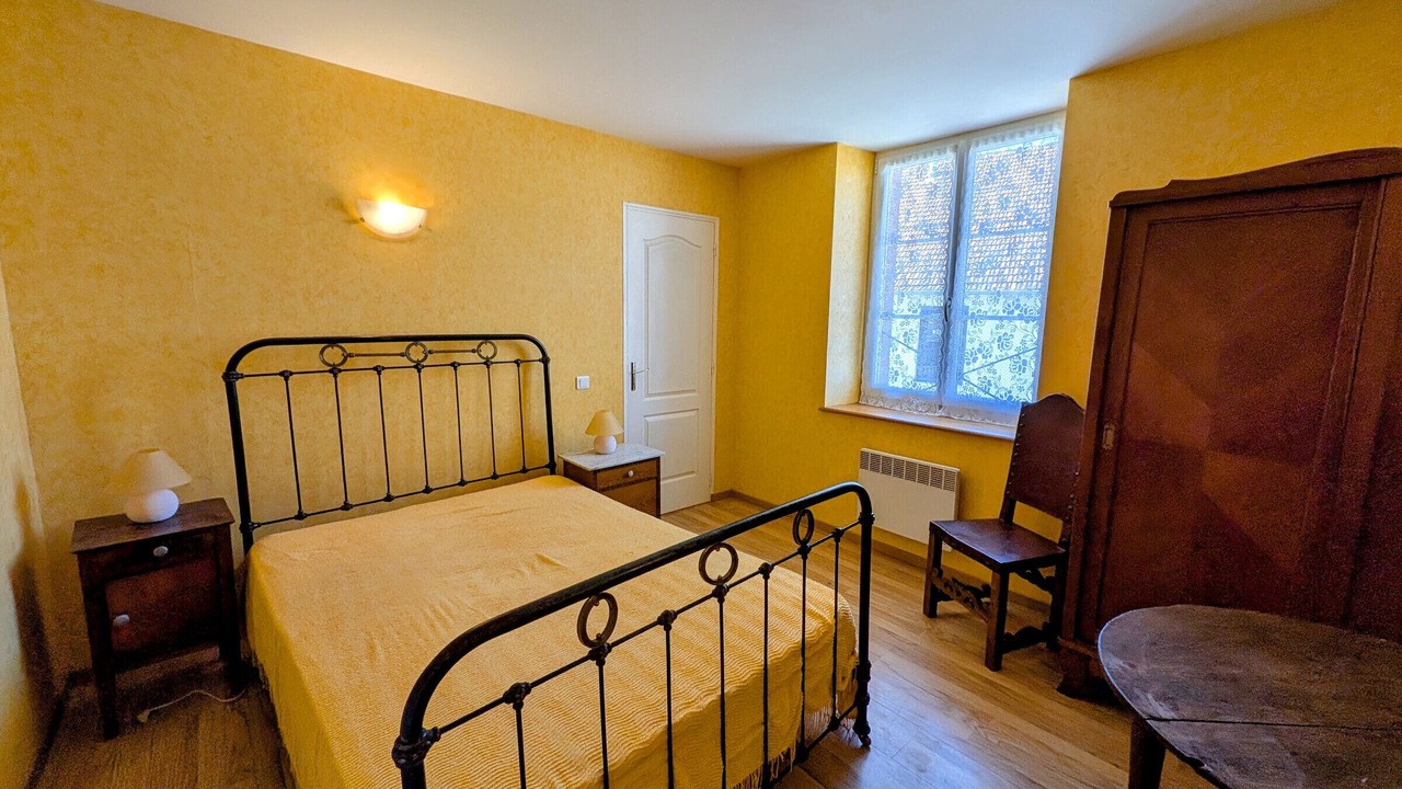 Photo of Bedroom in La Roche-Morey