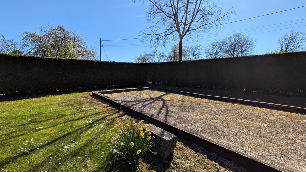 Photo of Outdoor in La Roche-Morey