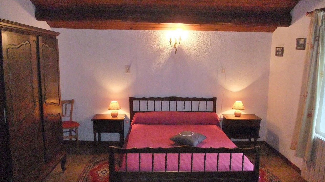 Photo of Bedroom in Saint-Bresson