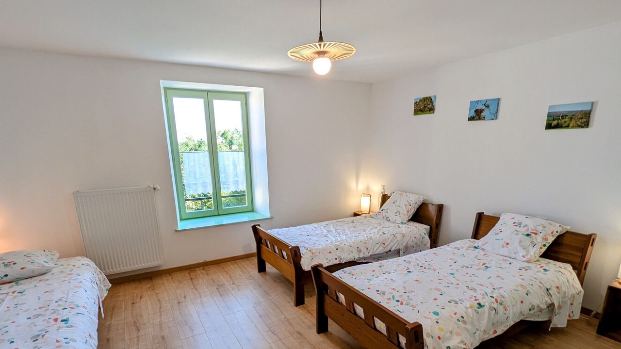 Photo of Bedroom in Equevilley