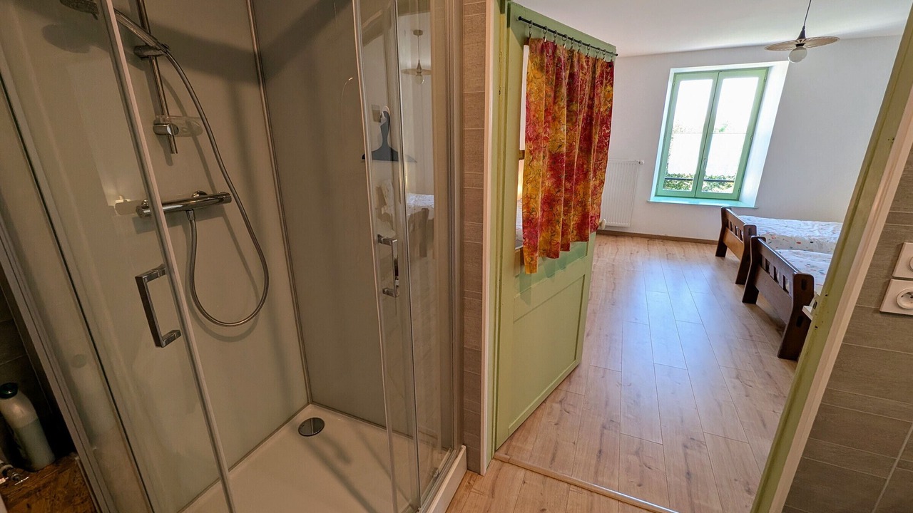 Photo of Bathroom in Equevilley