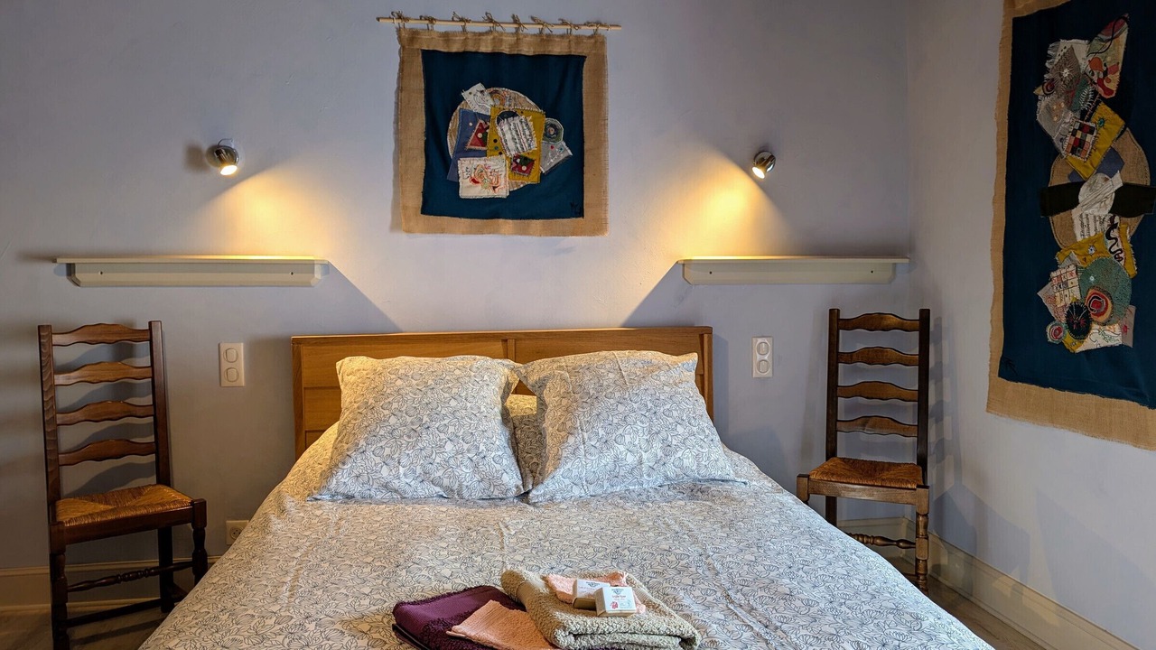 Photo of Bedroom in Gourgeon