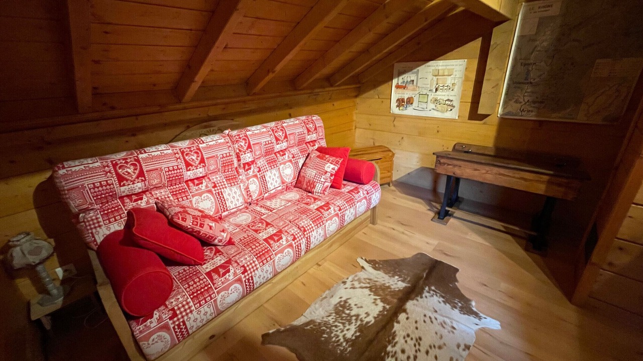 Photo of Livingroom in Etobon