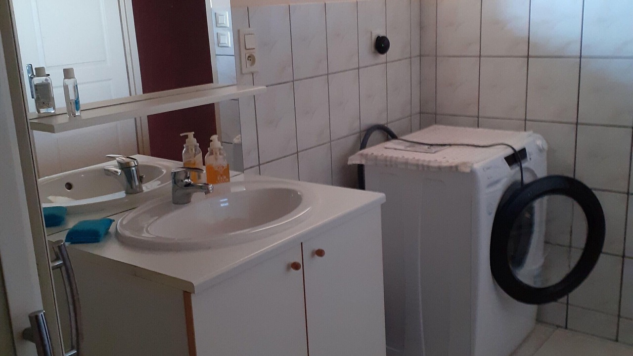 Photo of Bathroom in La Villedieu-en-Fontenette