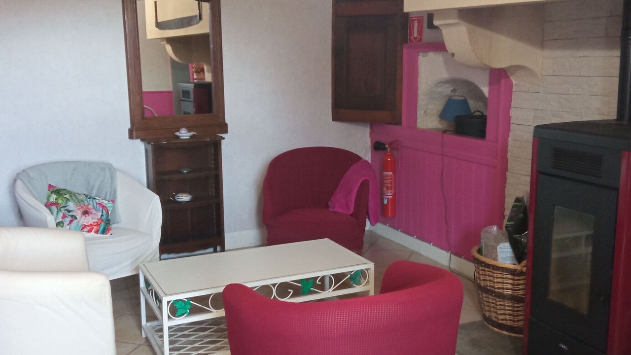 Photo of Livingroom in Anchenoncourt-et-Chazel