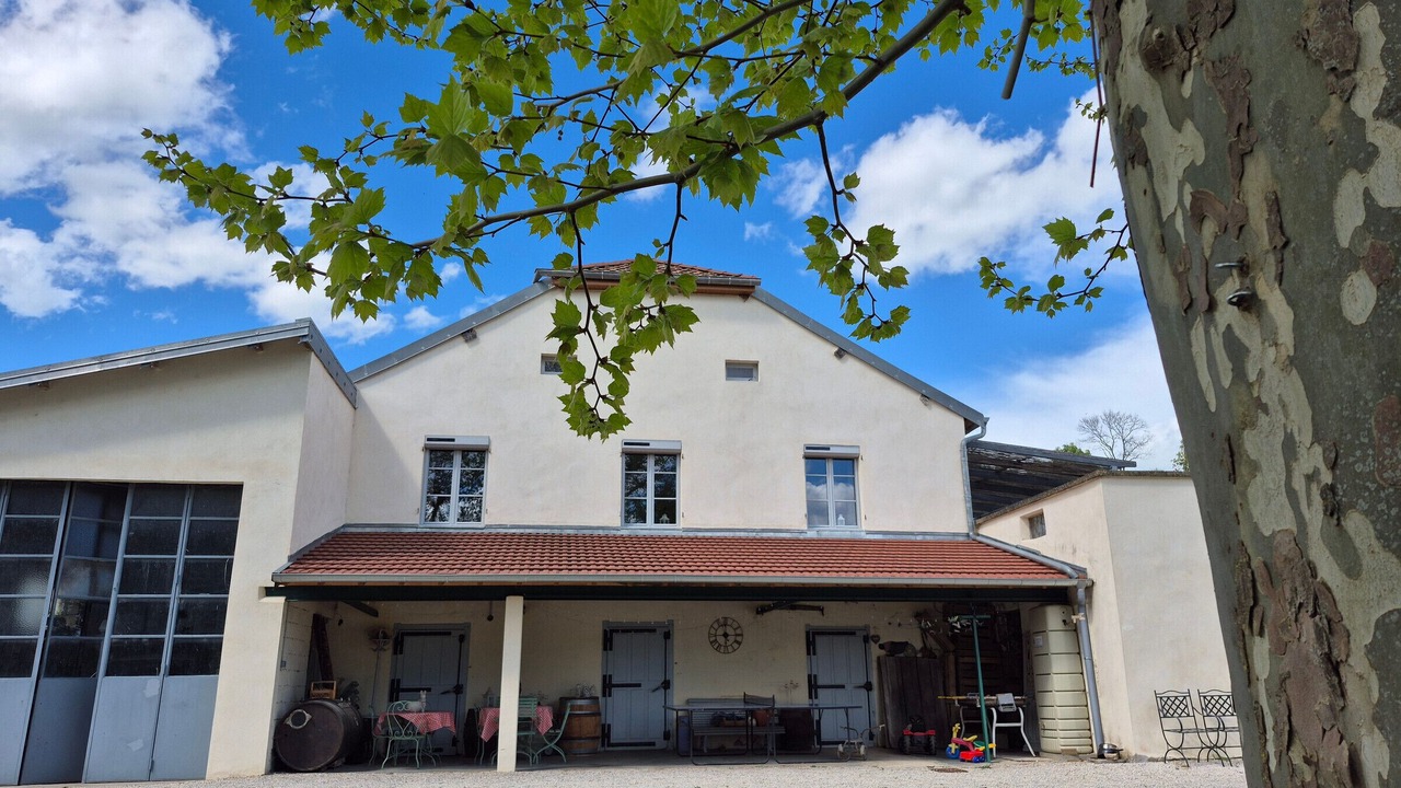 Photo of Outdoor in Gy