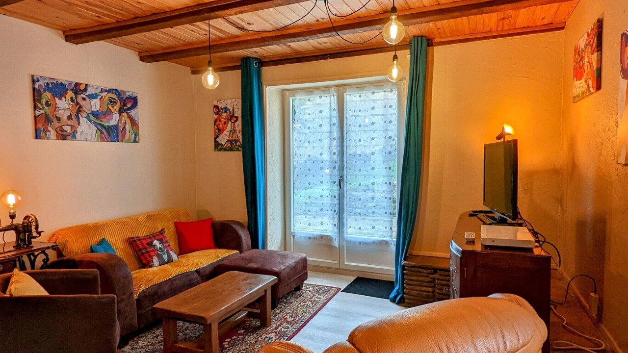 Photo of Livingroom in Saint-Bresson