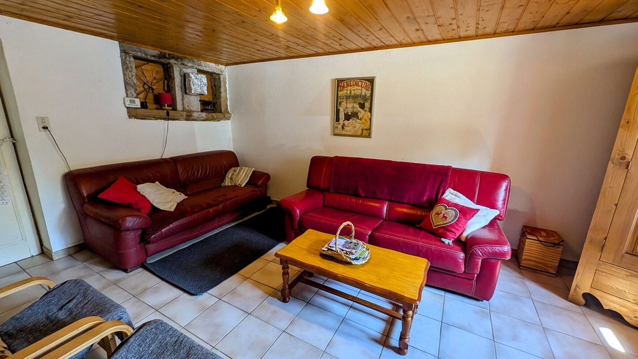 Photo of Livingroom in Saint-Bresson