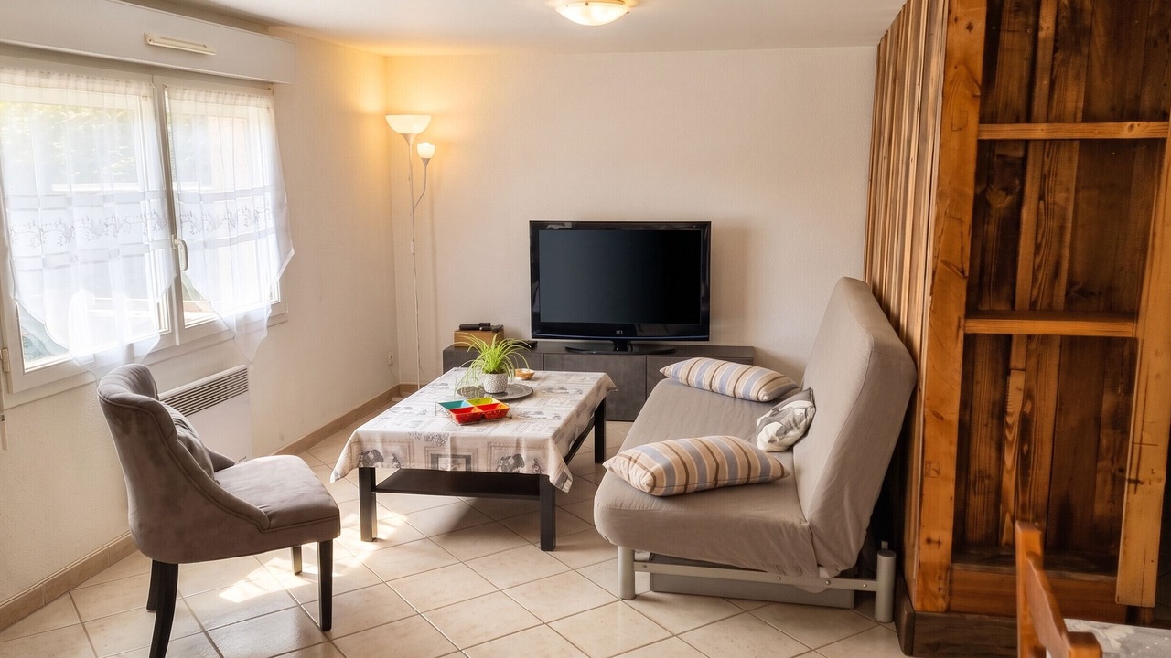 Photo of Livingroom in Saint-Point-Lac