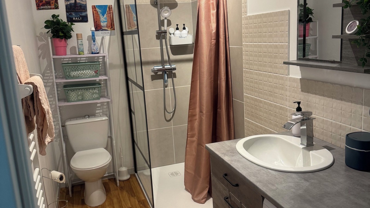 Photo of Bathroom in Damparis