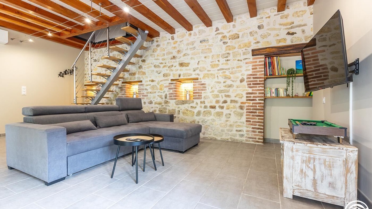 Photo of Livingroom in Glaine-Montaigut