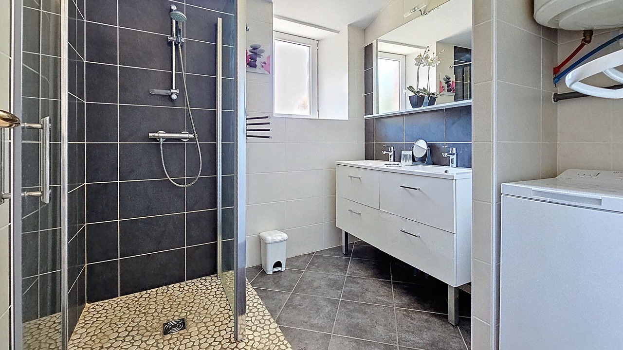 Photo of Bathroom in Annonay Rhone Agglomeration