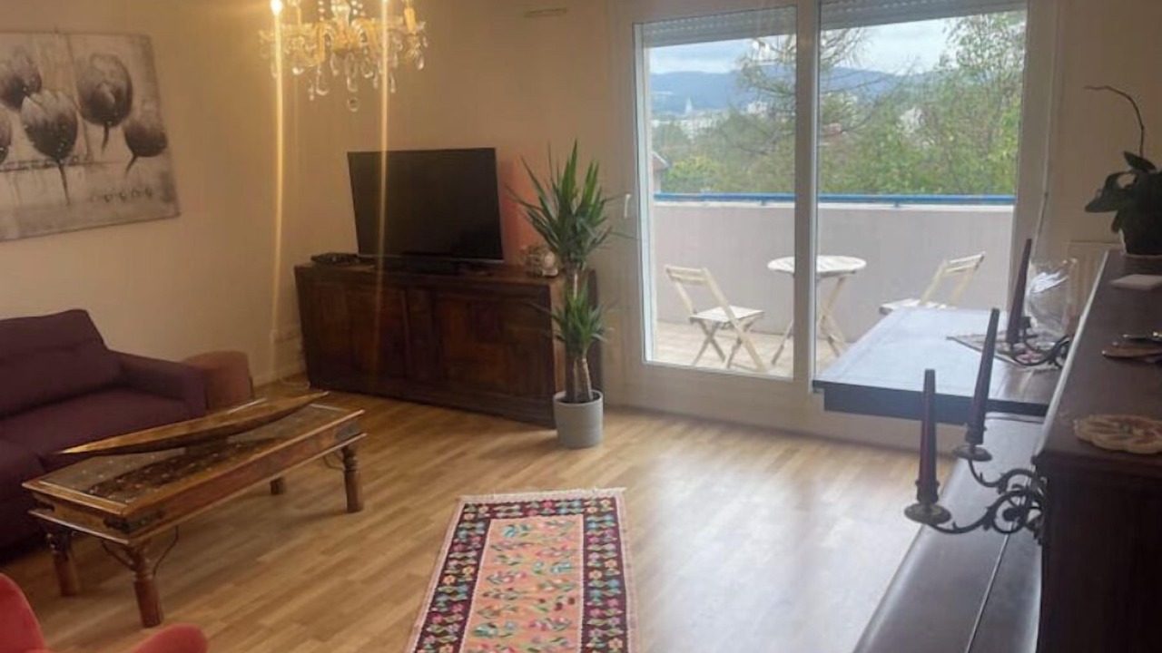 Photo of Livingroom in Besancon Old Town