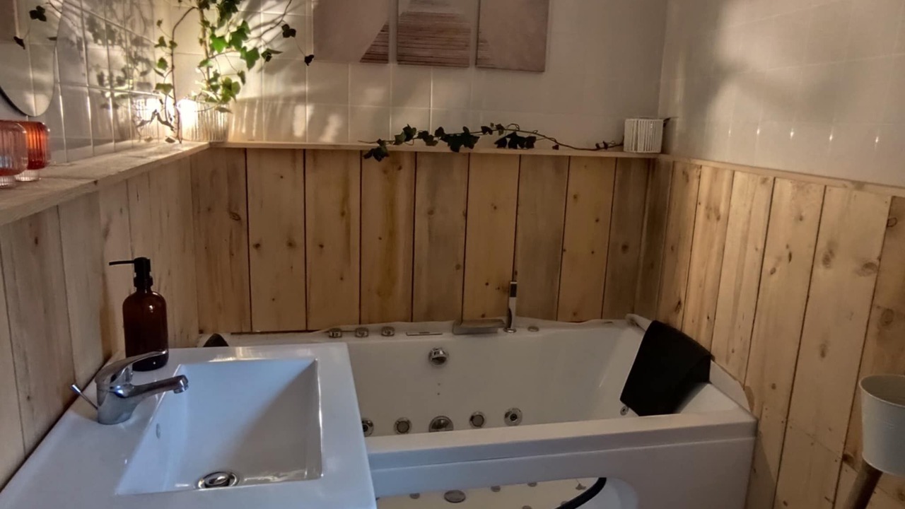 Photo of Bathroom in Romans-sur-Isere