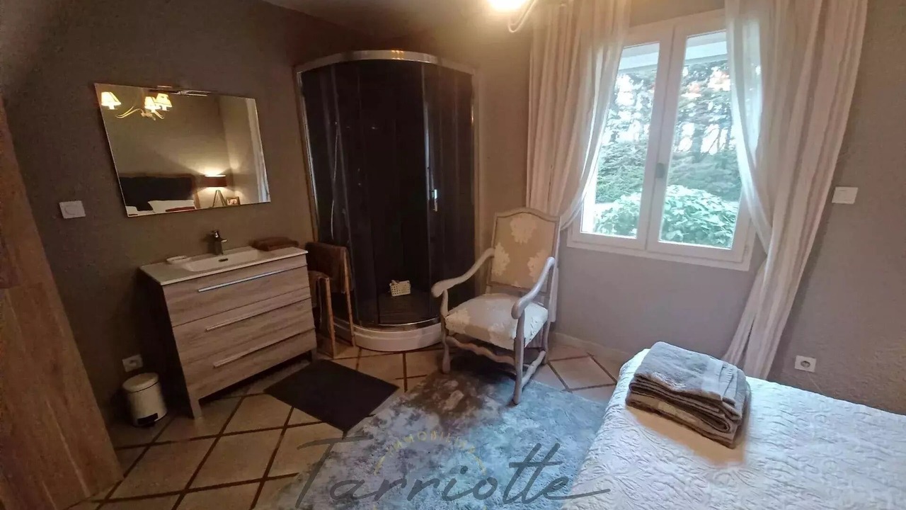 Photo of Bedroom in Allan