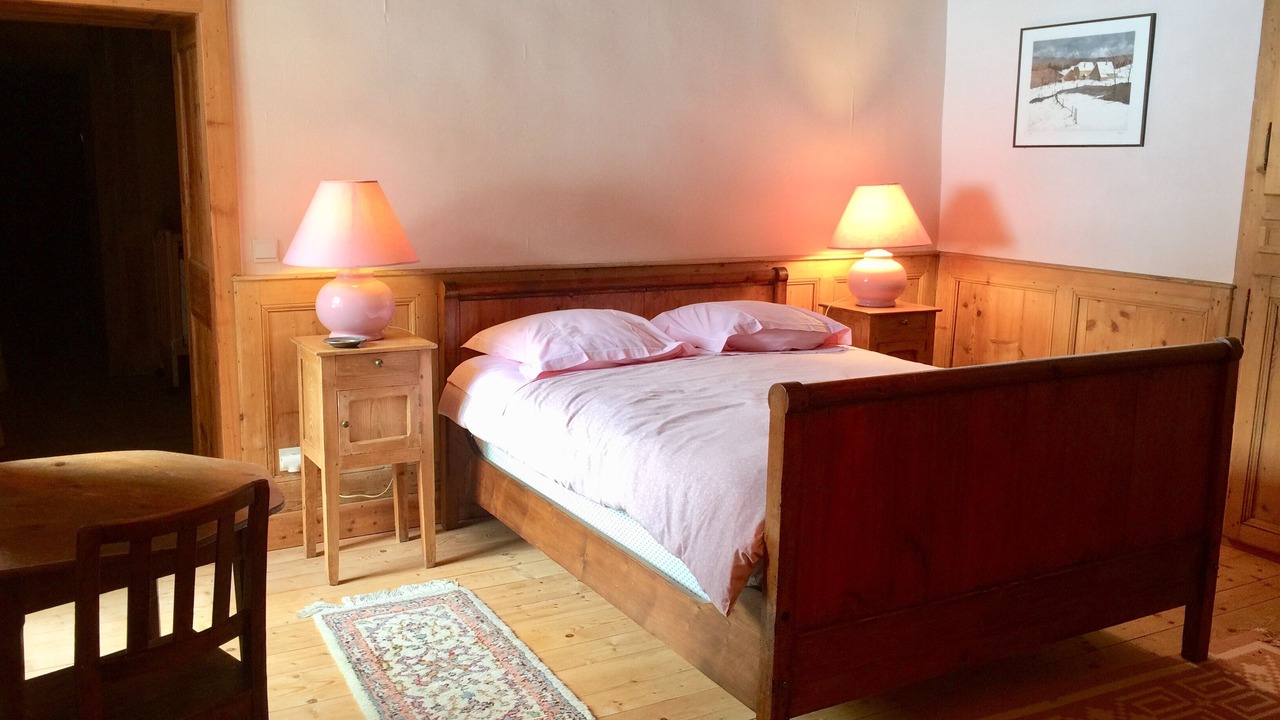 Photo of Bedroom in Les Hopitaux-Vieux