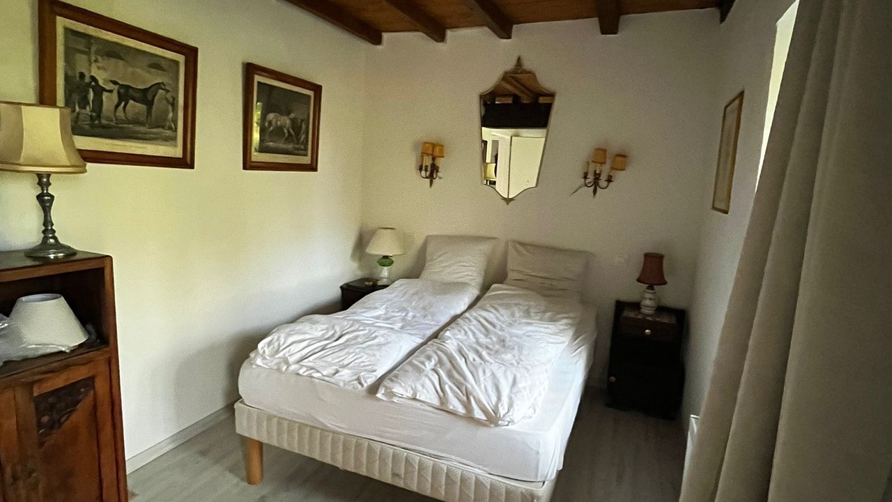 Photo of Bedroom in Sagy