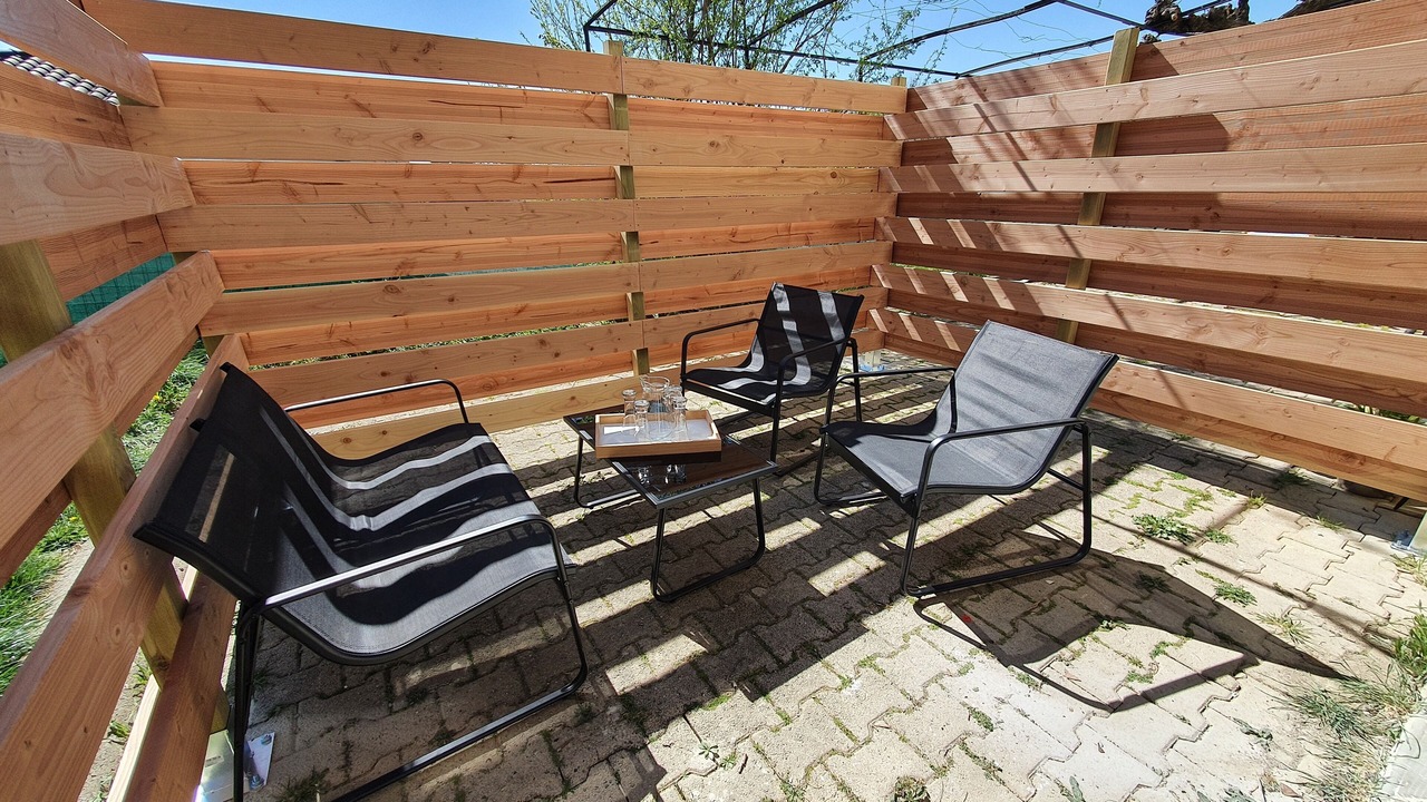 Photo of Patio Balcony in Vesseaux