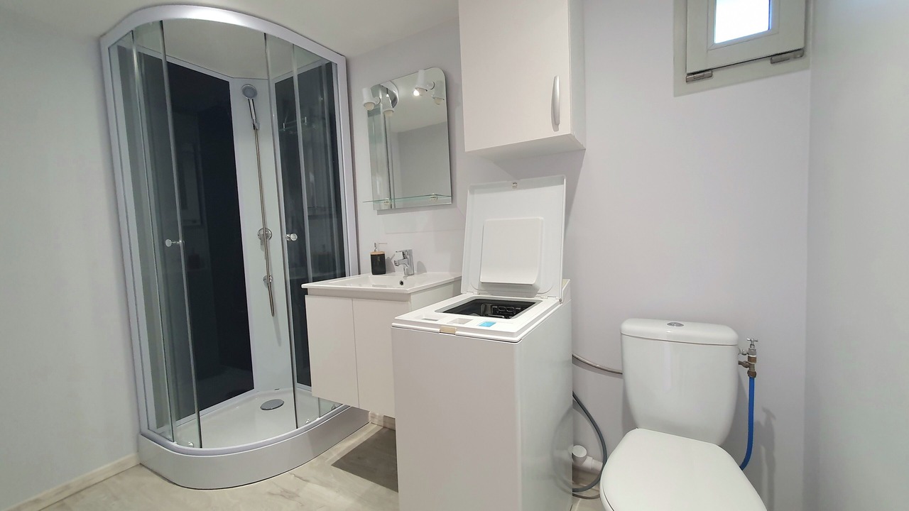 Photo of Bathroom in Vesseaux