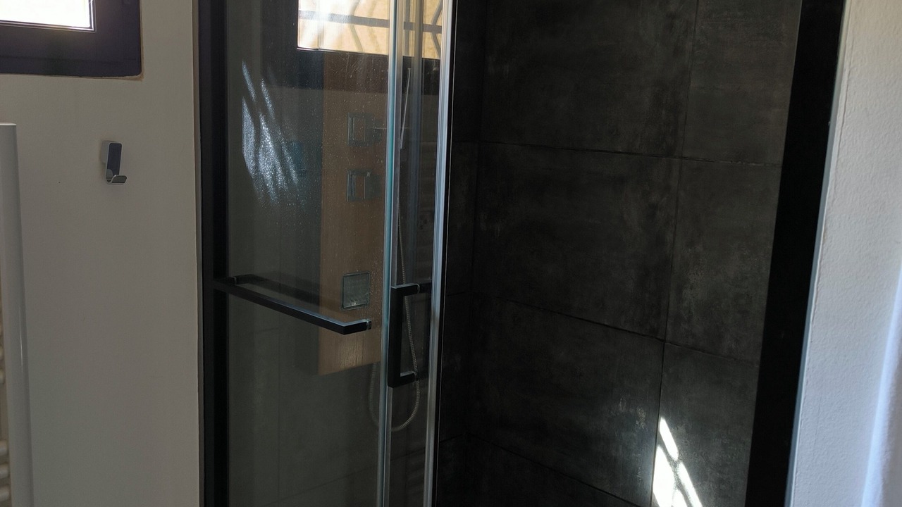 Photo of Bathroom in Mercuer