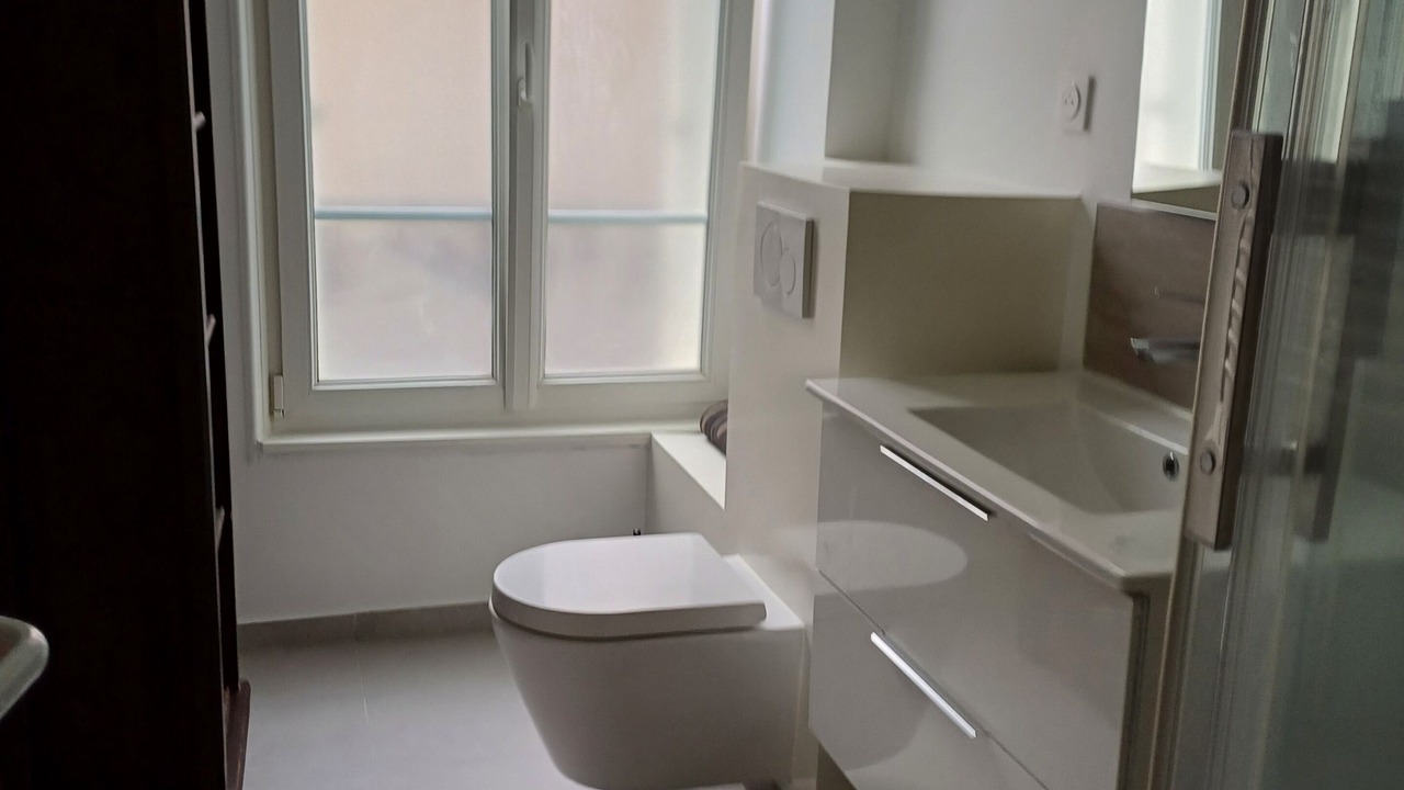 Photo of Bathroom in Villejuif