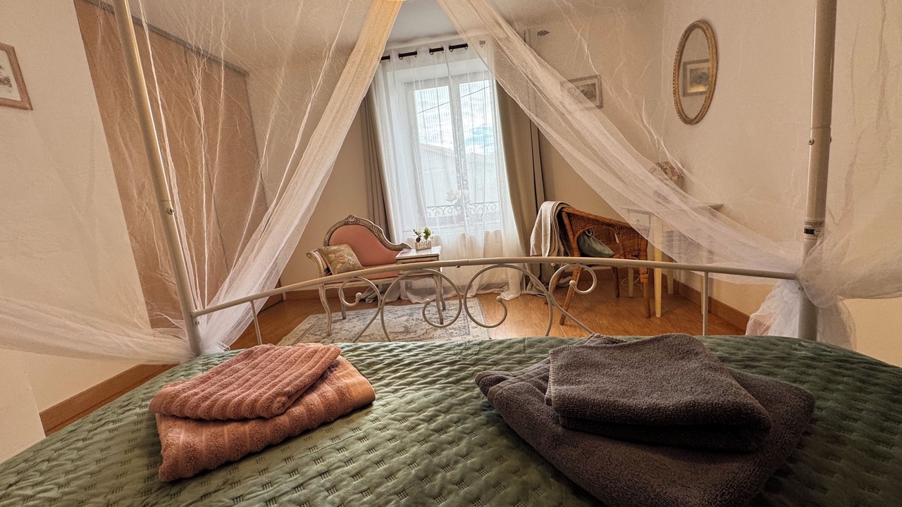 Photo of Bedroom in Socourt