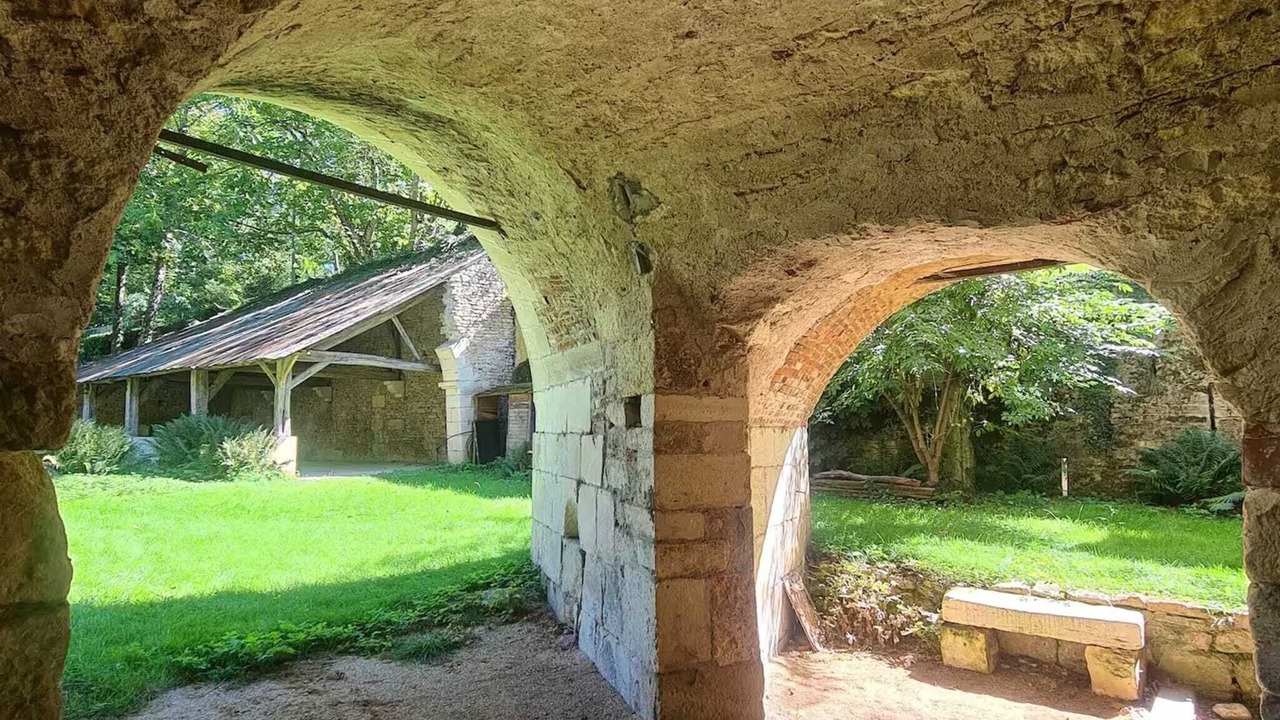 Photo of Outdoor in Raveau