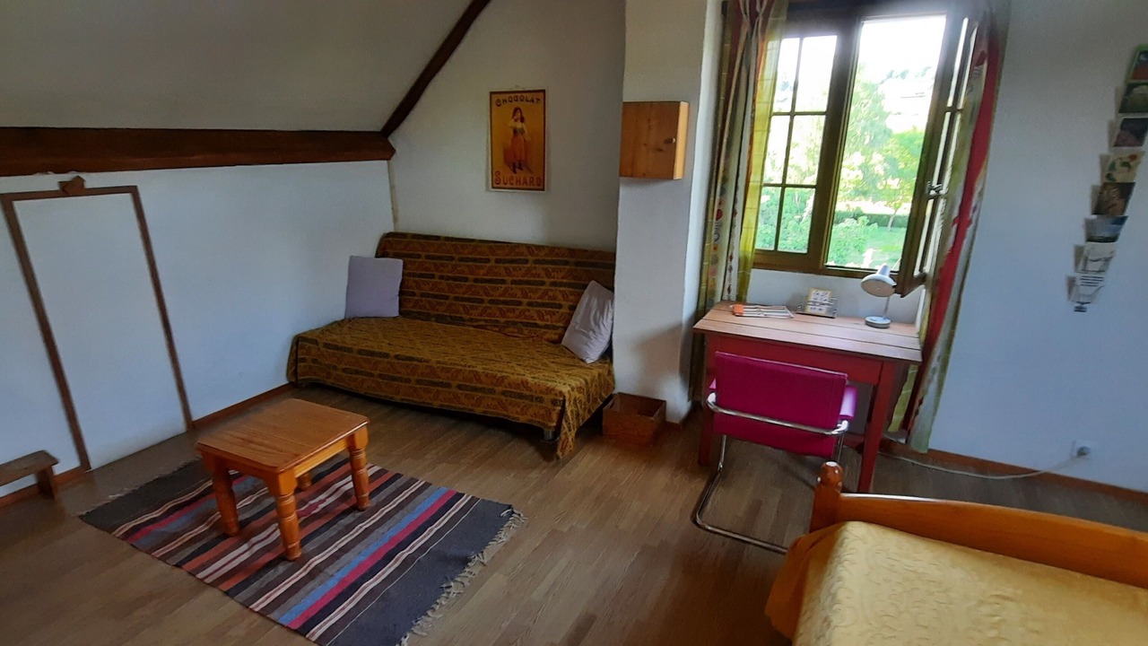 Photo of Livingroom in Curgy