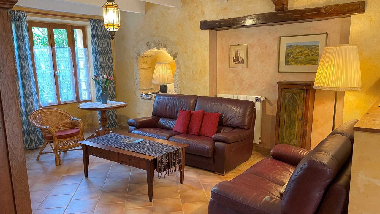 Photo of Livingroom in Suze-la-Rousse