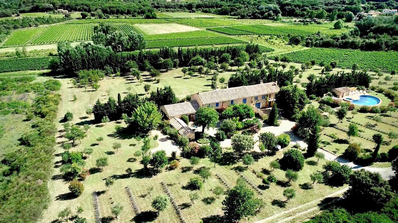 Photo of Outdoor in Suze-la-Rousse