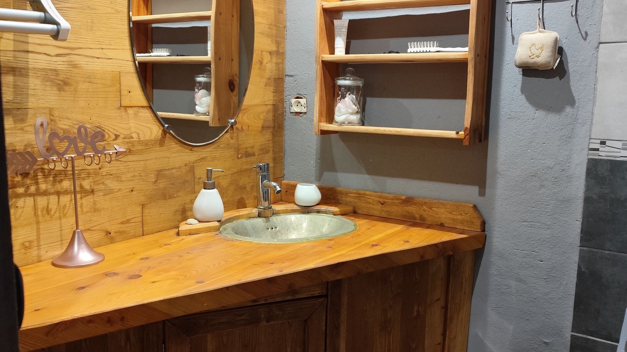 Photo of Bathroom in Saint-Cierge-sous-le-Cheylard
