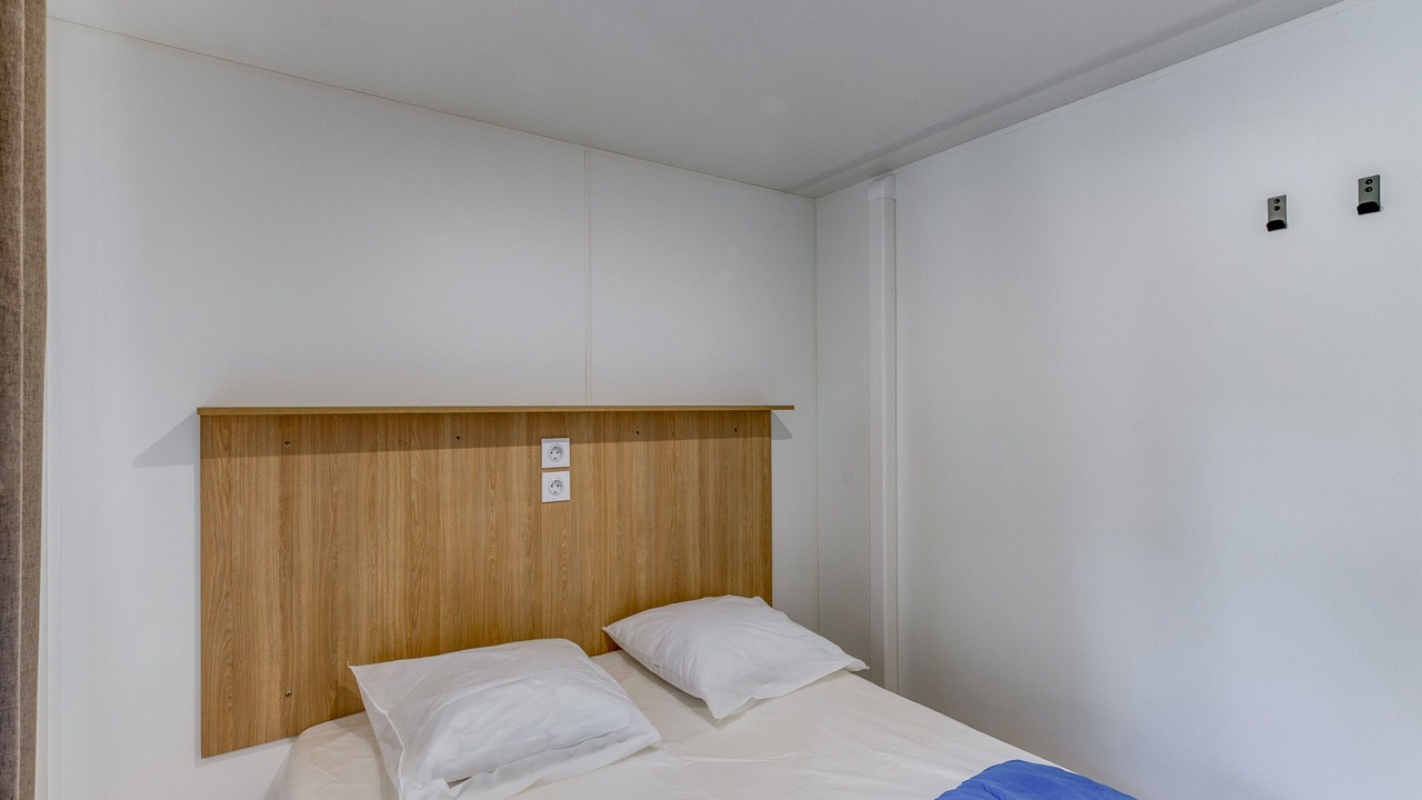 Photo of Bedroom in Vaulnaveys-le-Bas