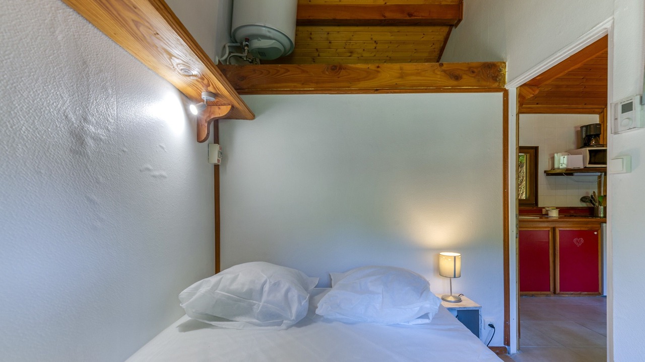 Photo of Bedroom in Vaulnaveys-le-Bas