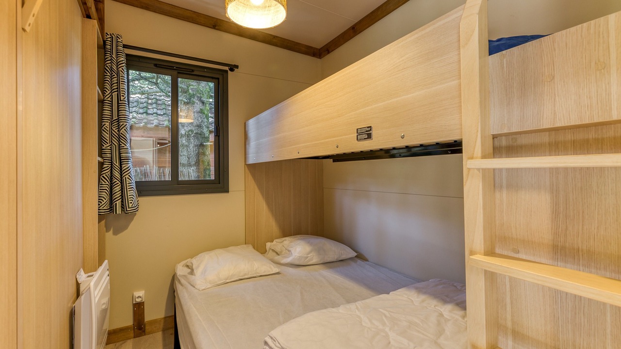 Photo of Bedroom in Vaulnaveys-le-Bas