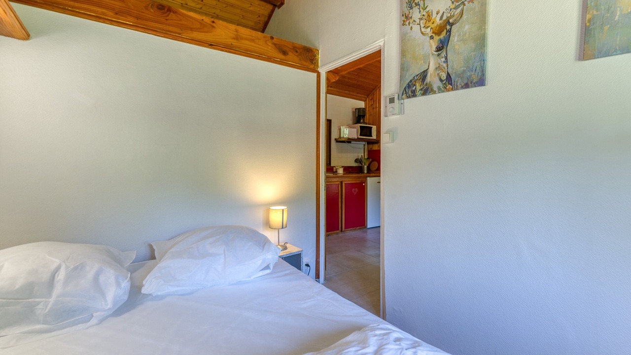 Photo of Bedroom in Vaulnaveys-le-Bas