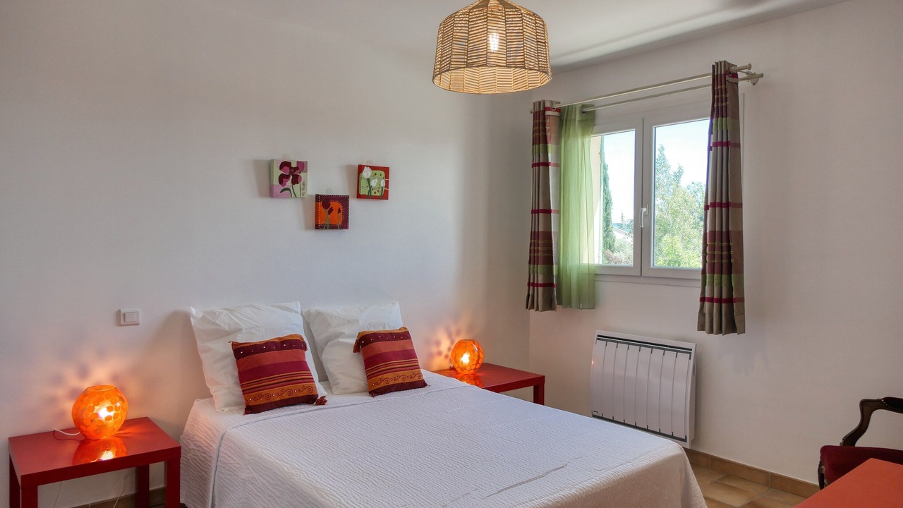 Photo of Bedroom in Caromb